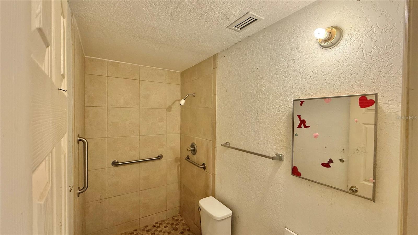 VALENCIA HILLS - Residential