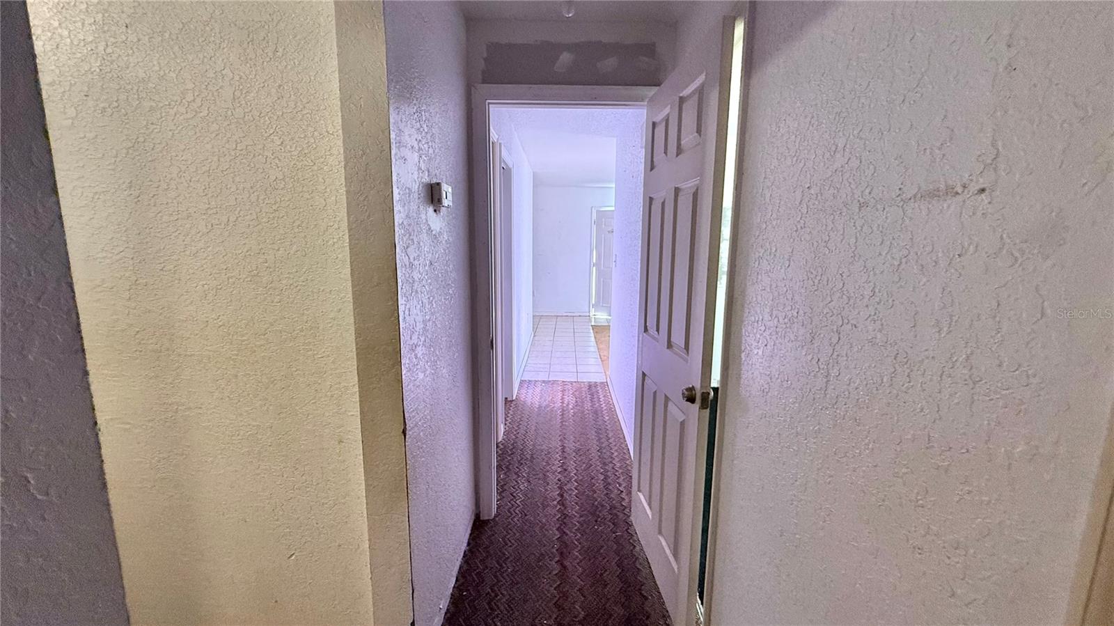 VALENCIA HILLS - Residential