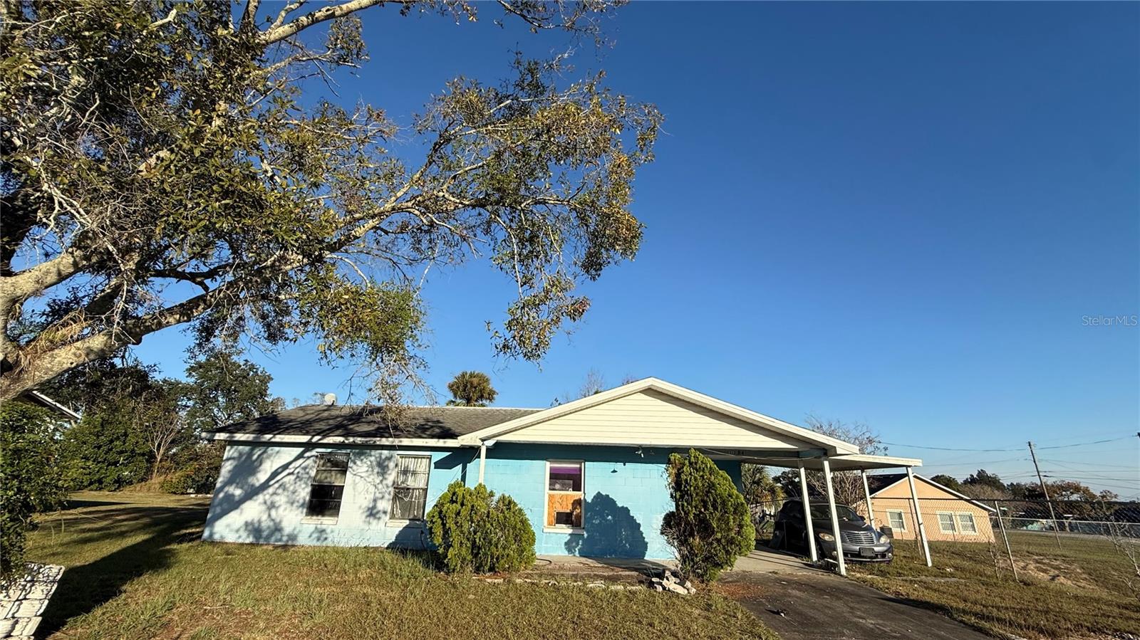 VALENCIA HILLS - Residential