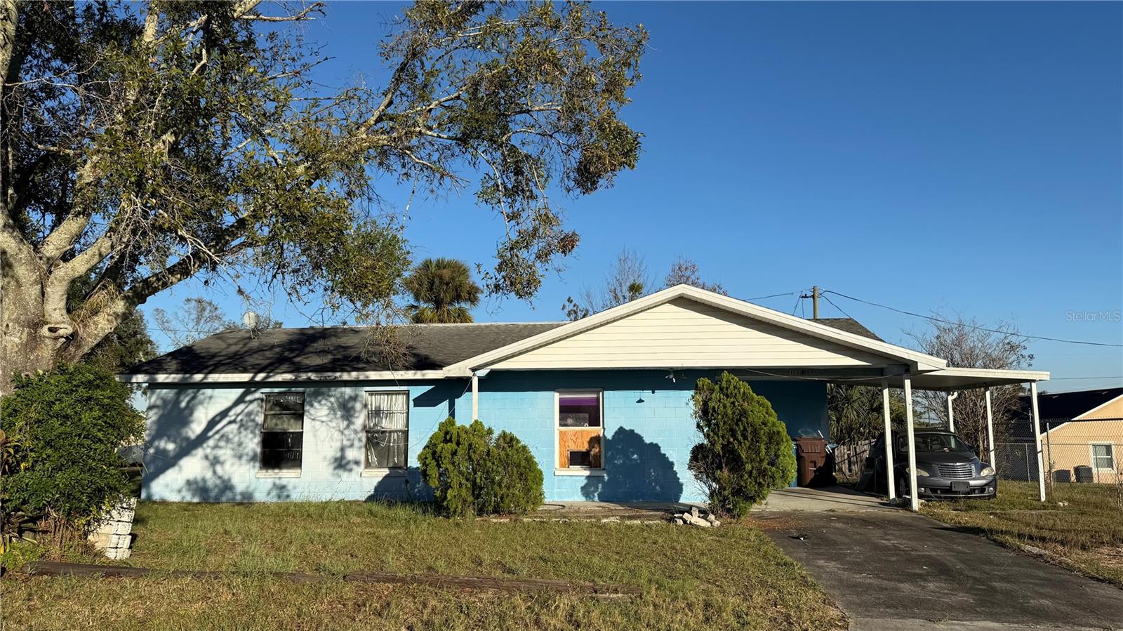 VALENCIA HILLS - Residential