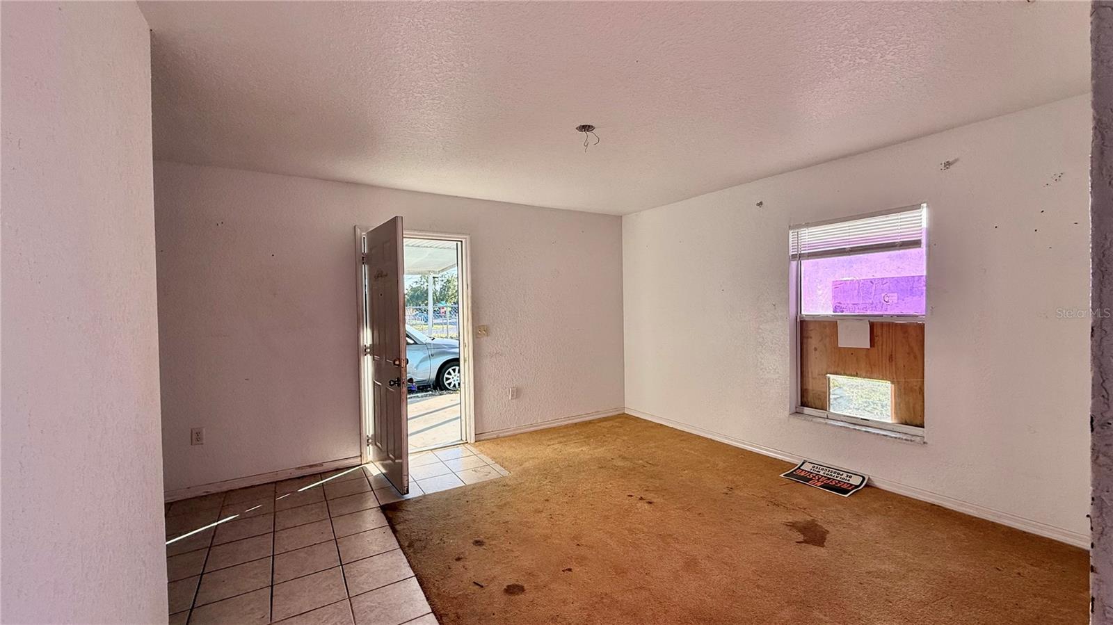 VALENCIA HILLS - Residential