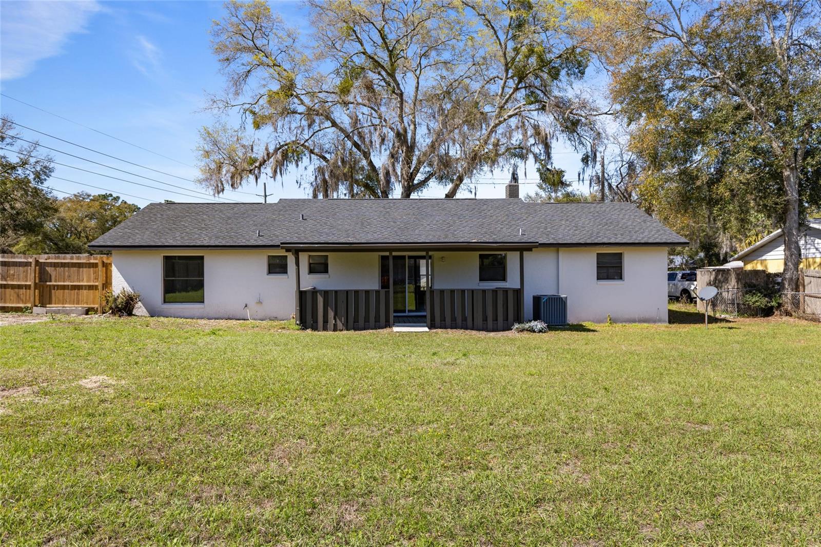 STONE HILL - Residential