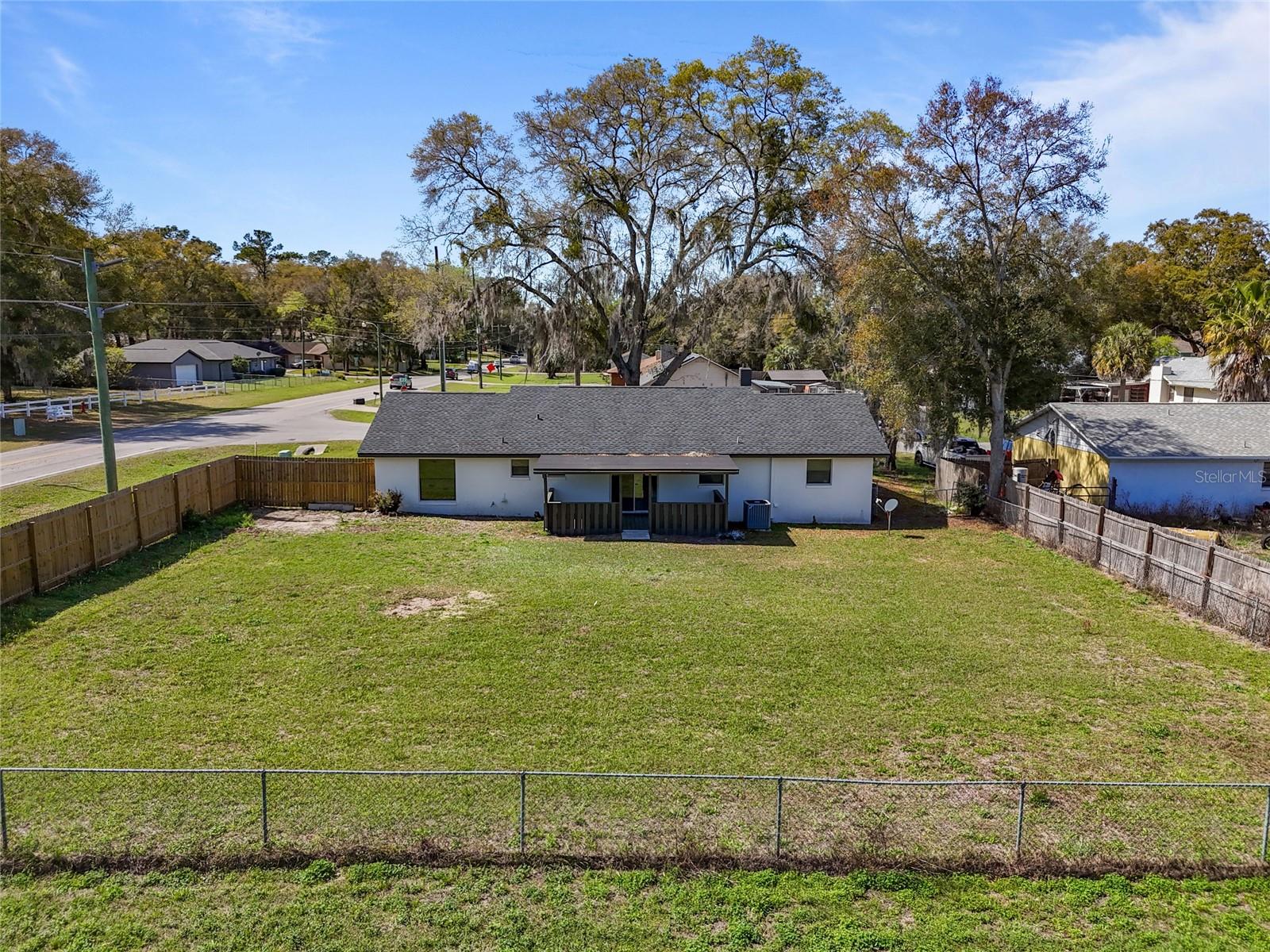 STONE HILL - Residential