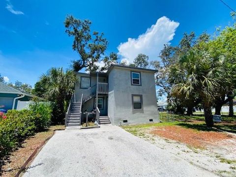 Photo of 2511 10 Avenue, St Petersburg, FL 33712 (MLS # TB8439650)