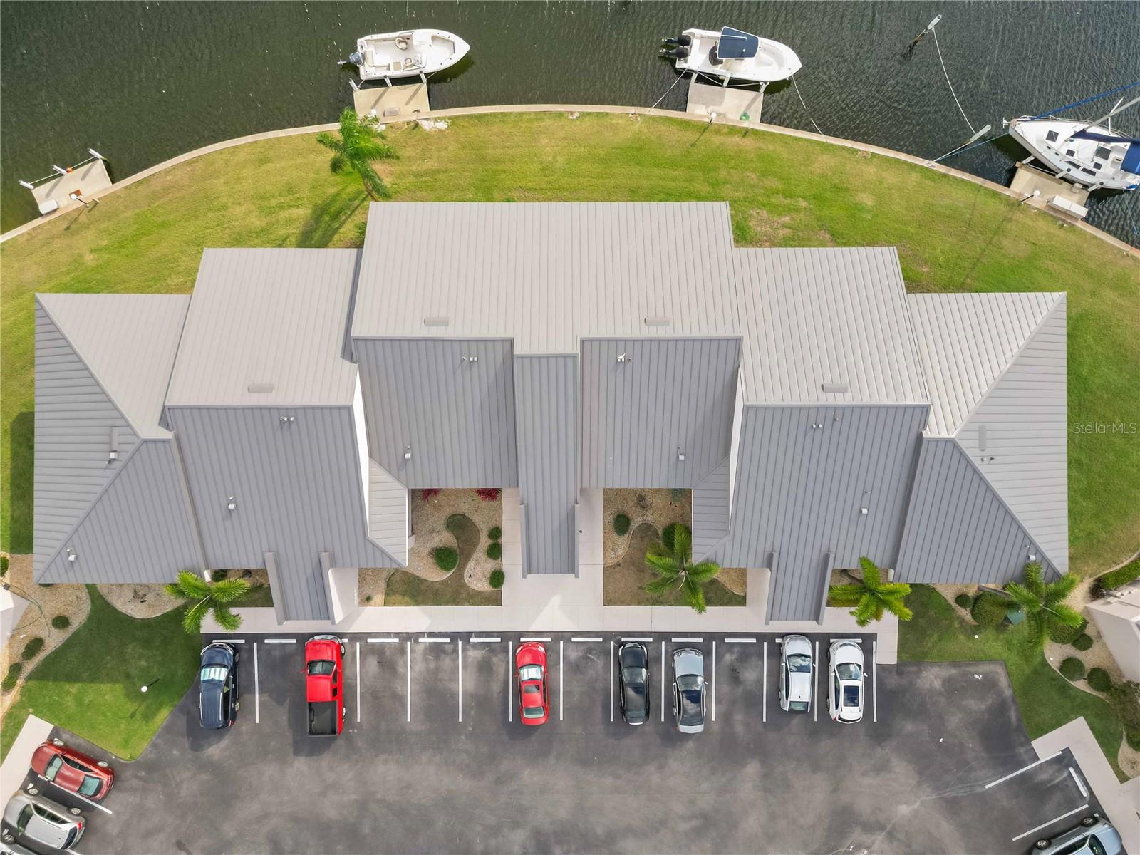 VENETIAN ISLES PH 03 BLDG 03 - Residential