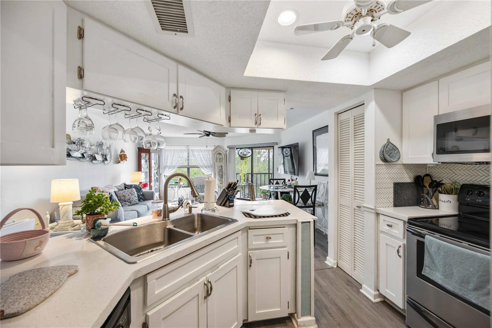 VENETIAN ISLES PH 03 BLDG 03 - Residential