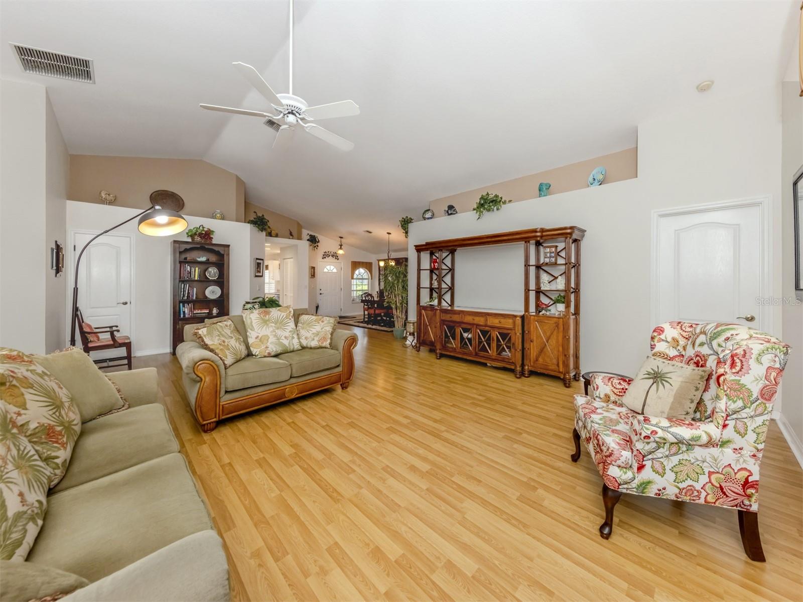 DEVONSHIRE NORTH PH 3 - Residential