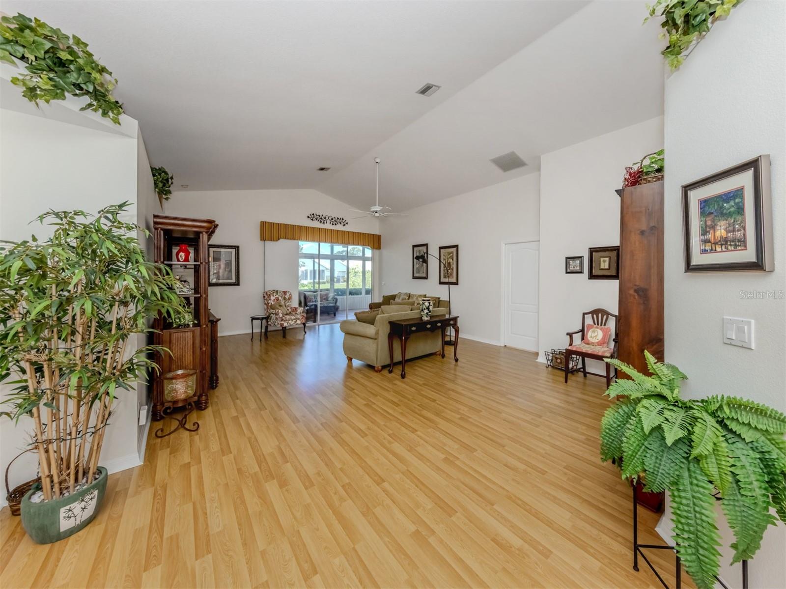 DEVONSHIRE NORTH PH 3 - Residential