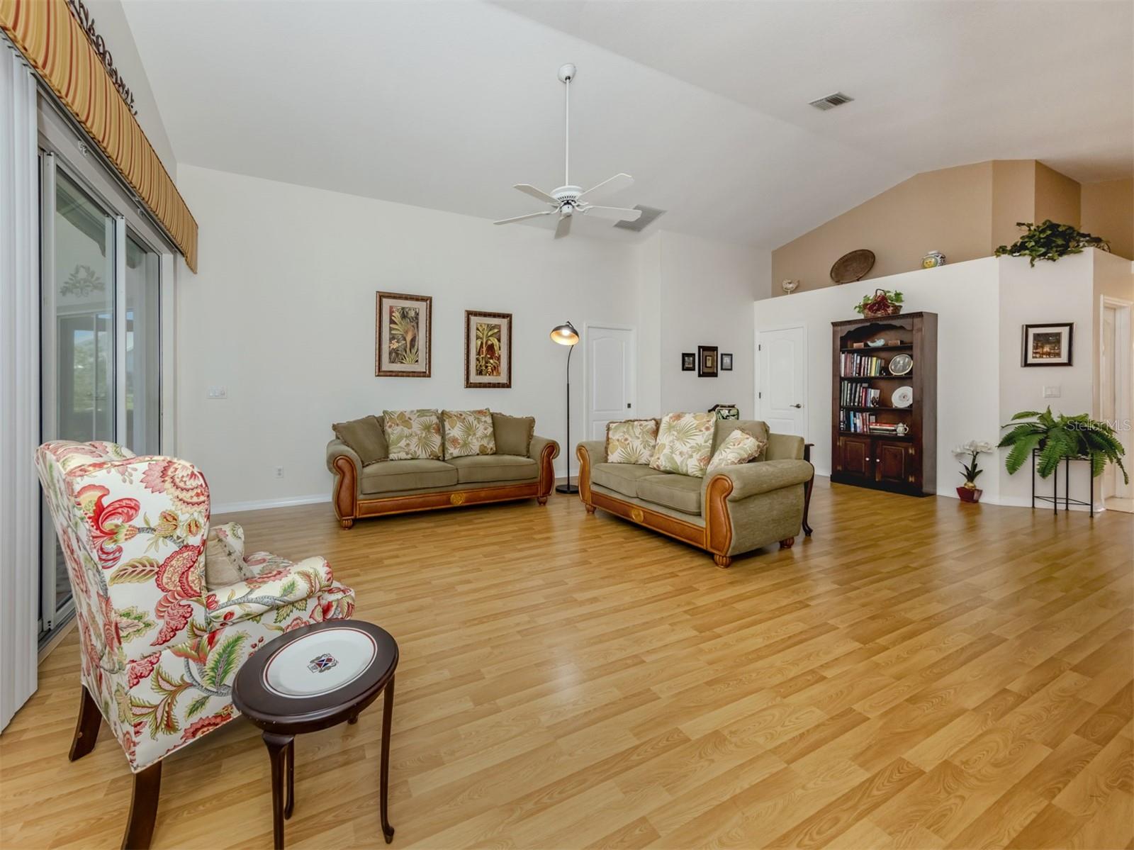 DEVONSHIRE NORTH PH 3 - Residential