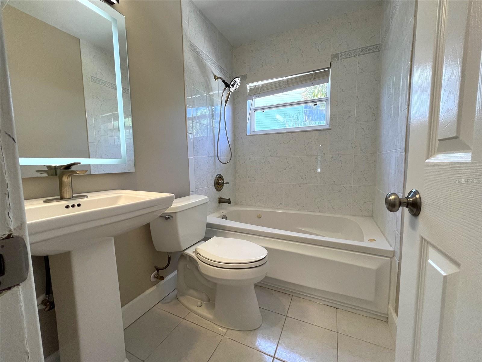 BELLE VISTA SHORES - Residential Lease