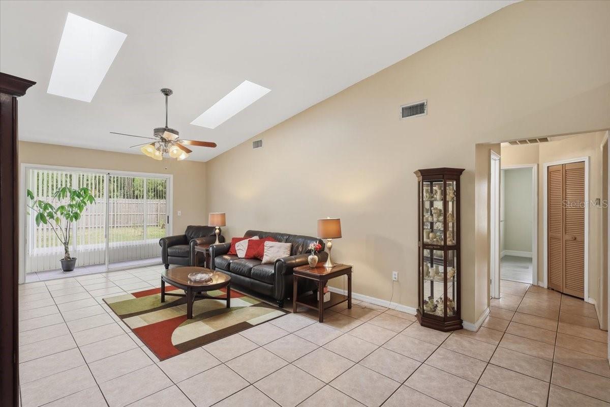 SOUTHWEST QUADRANT PH 01-04 - Residential