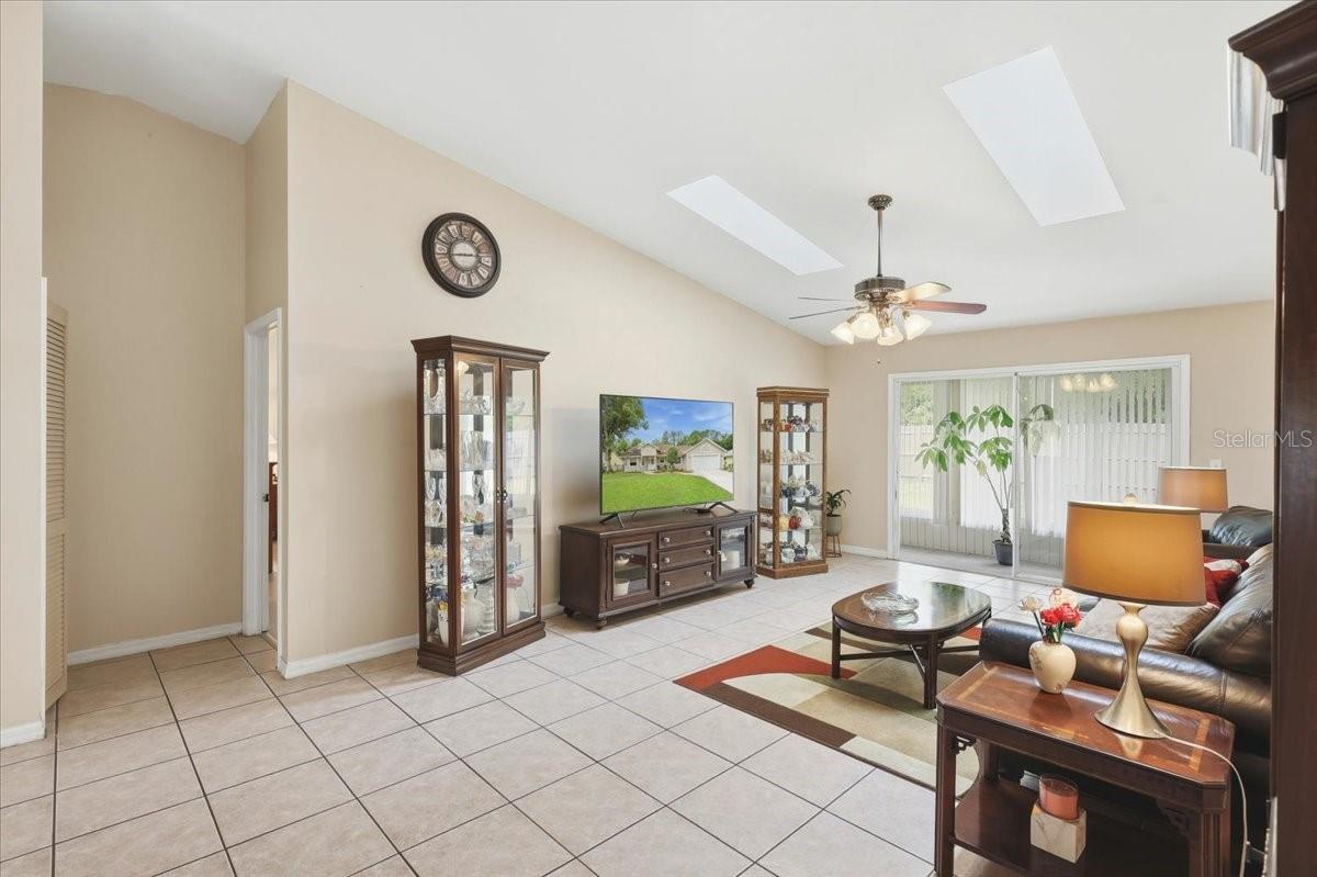 SOUTHWEST QUADRANT PH 01-04 - Residential