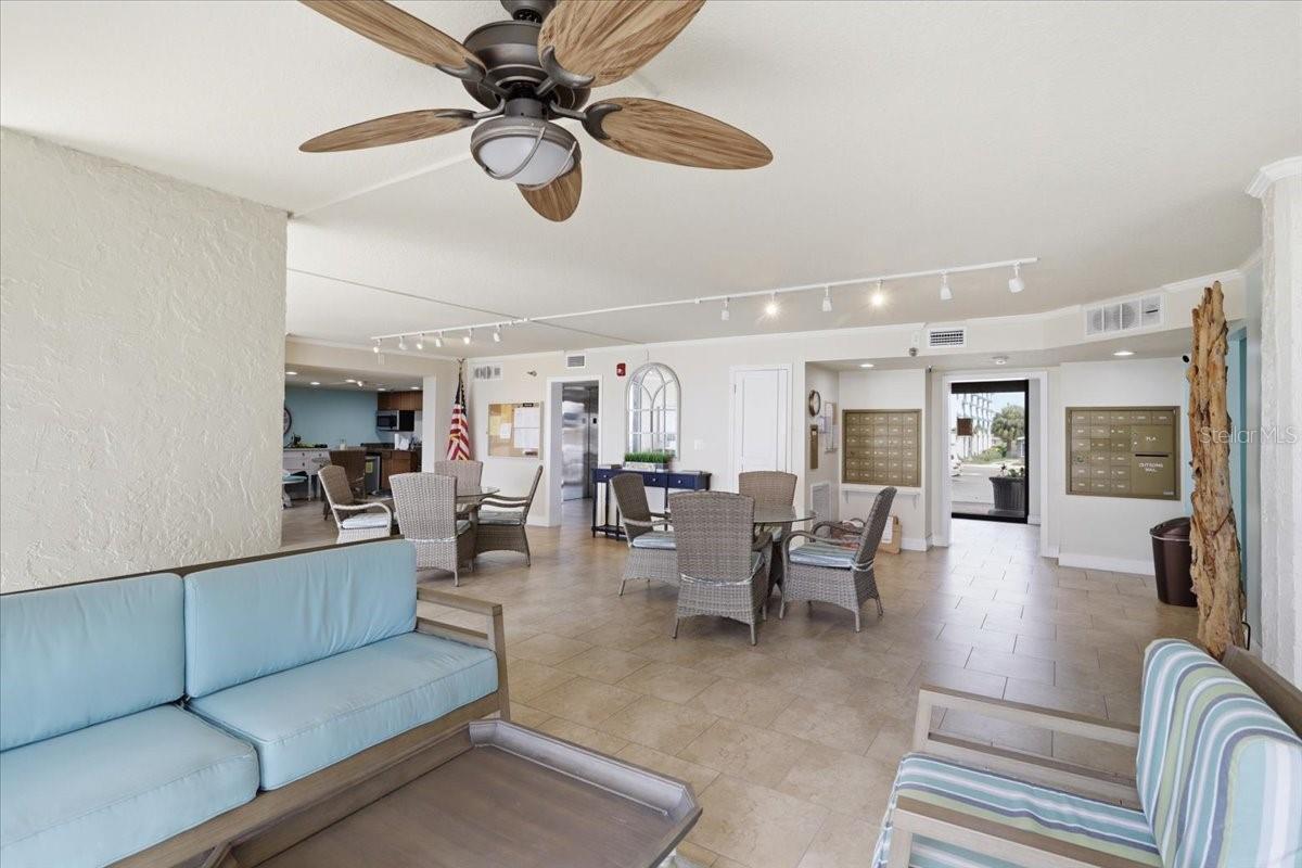 SHORES OF MADEIRA CONDO - Residential