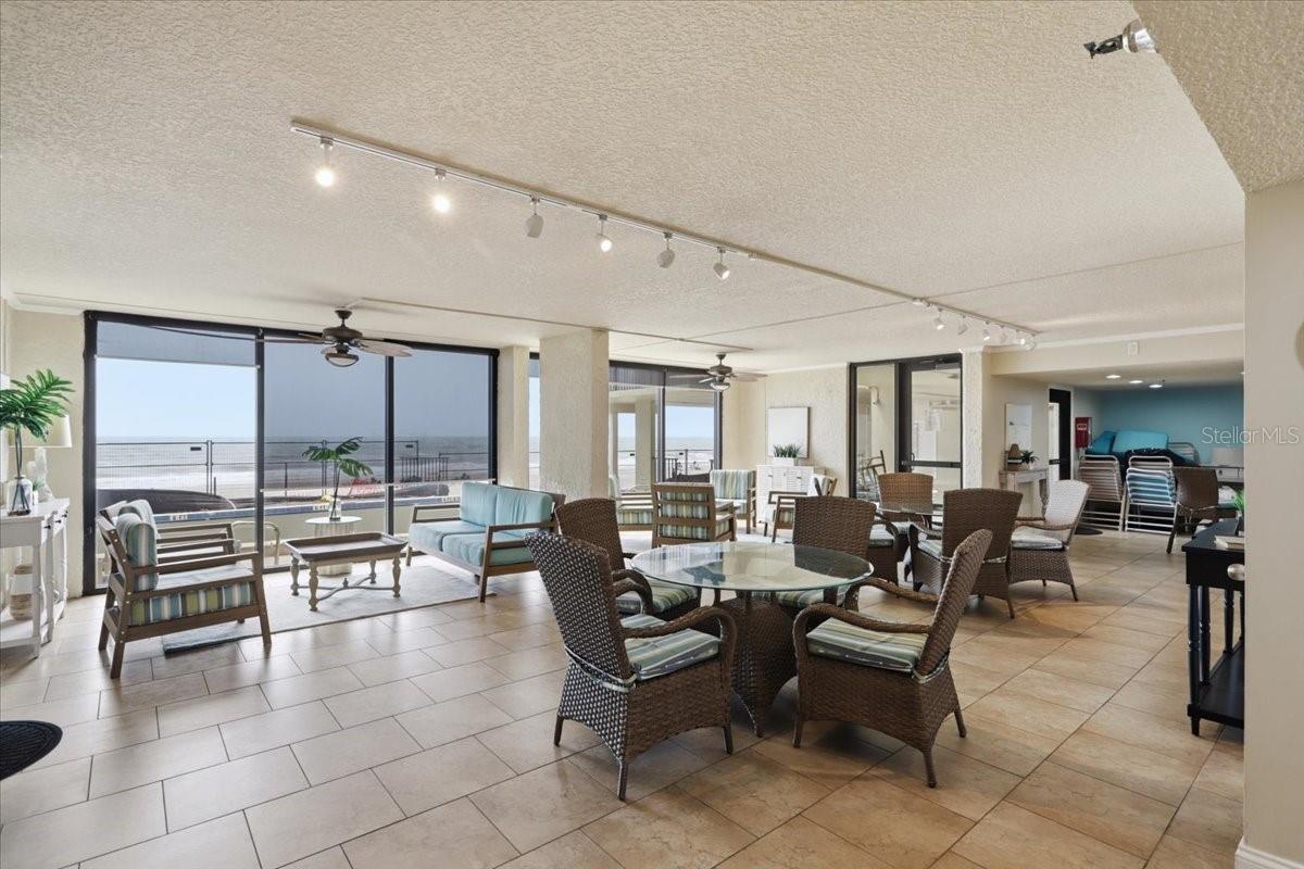 SHORES OF MADEIRA CONDO - Residential