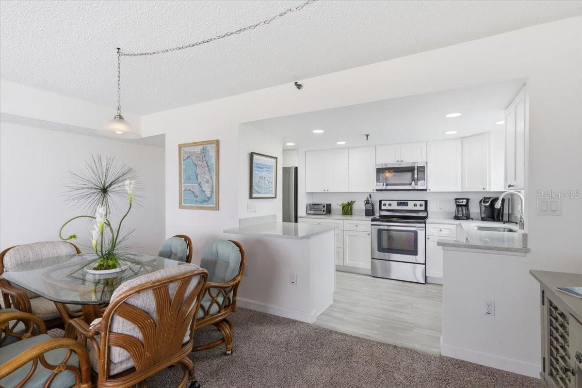 SHORES OF MADEIRA CONDO - Residential