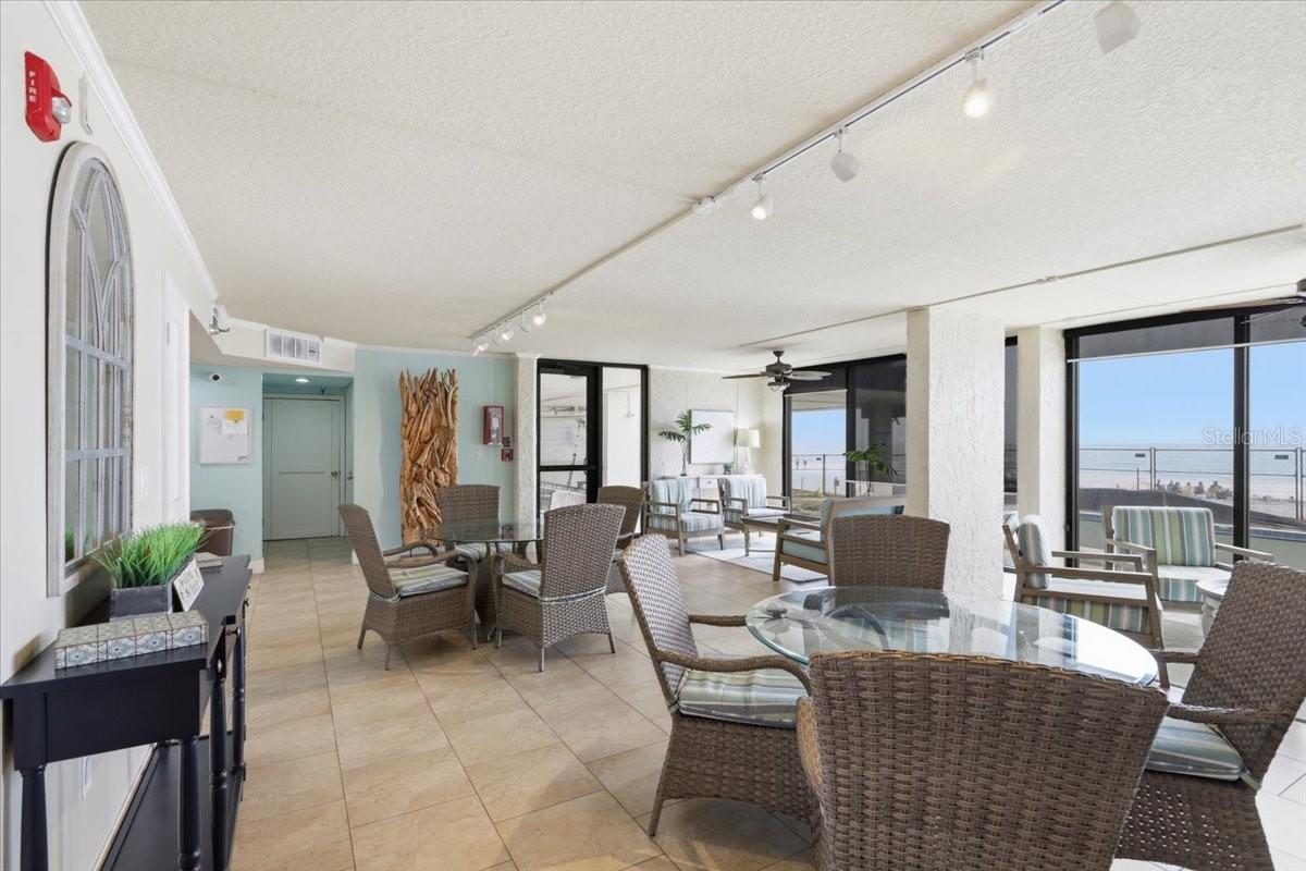 SHORES OF MADEIRA CONDO - Residential