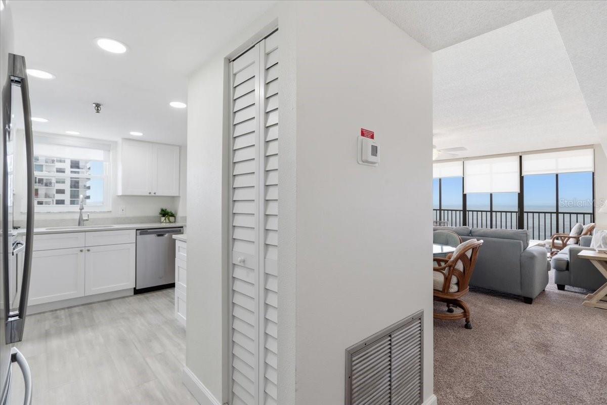 SHORES OF MADEIRA CONDO - Residential