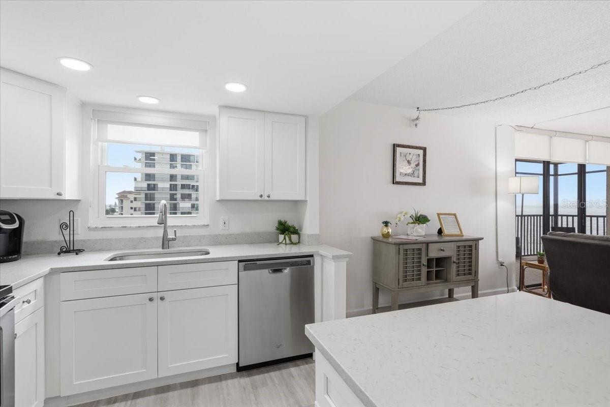 SHORES OF MADEIRA CONDO - Residential