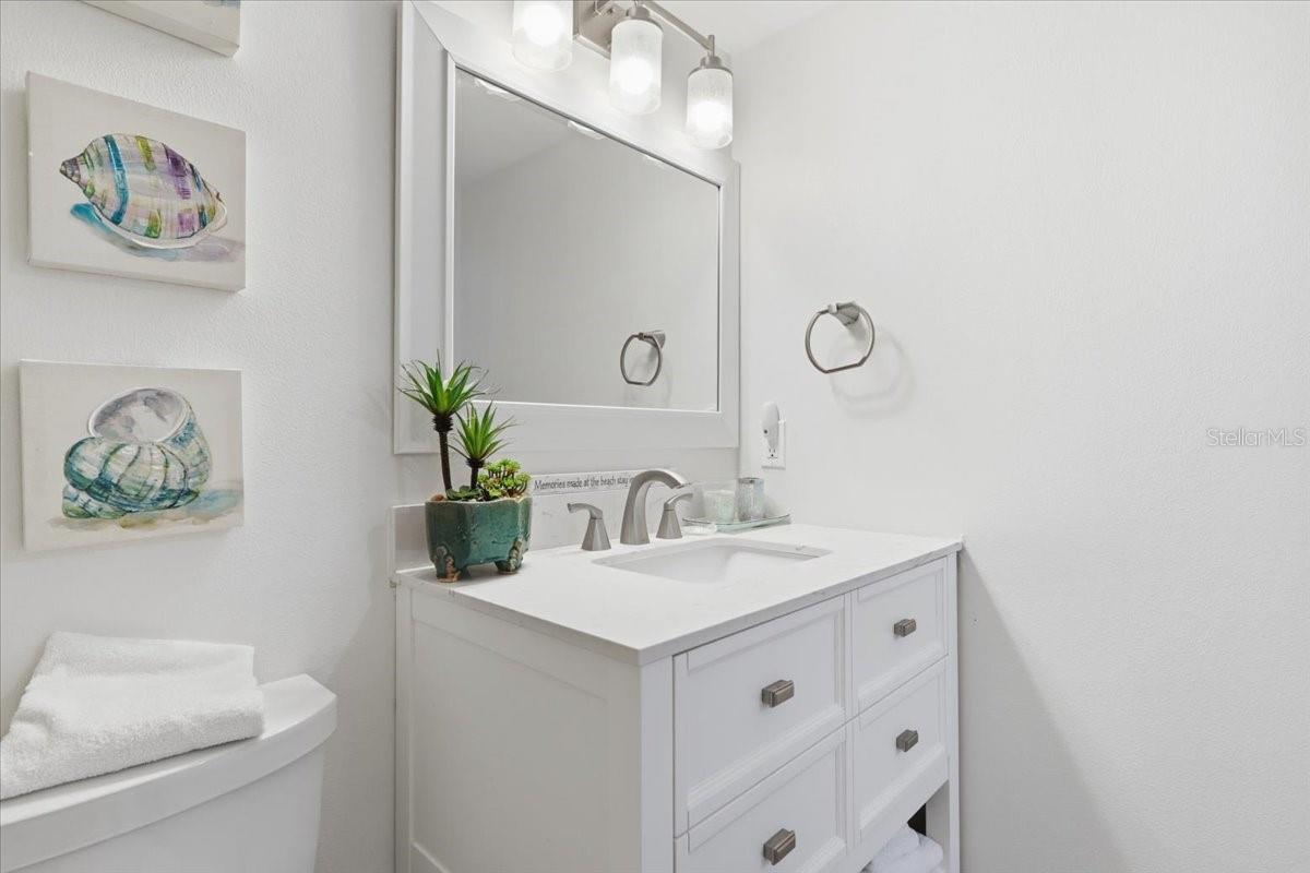 SHORES OF MADEIRA CONDO - Residential