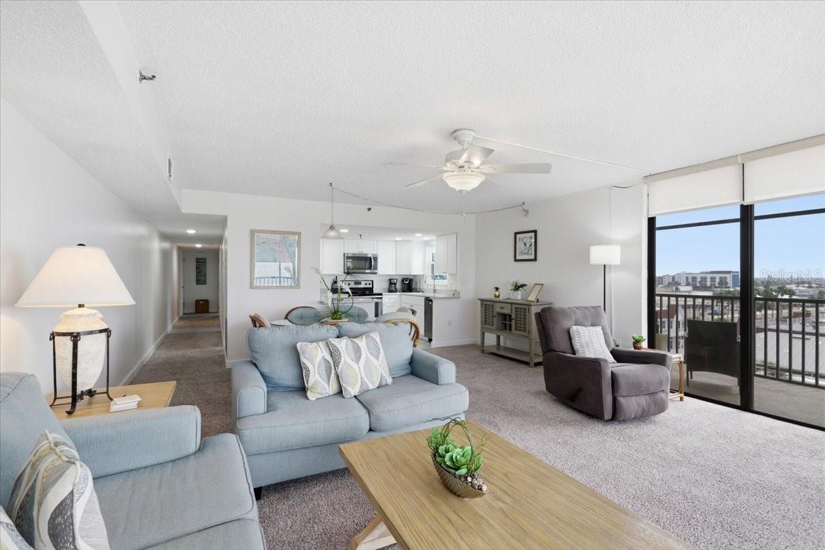 SHORES OF MADEIRA CONDO - Residential