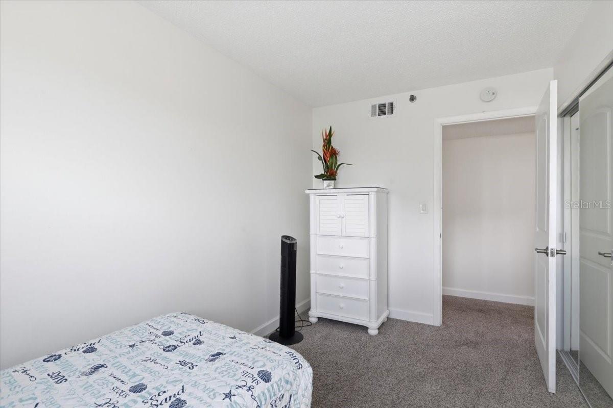 SHORES OF MADEIRA CONDO - Residential