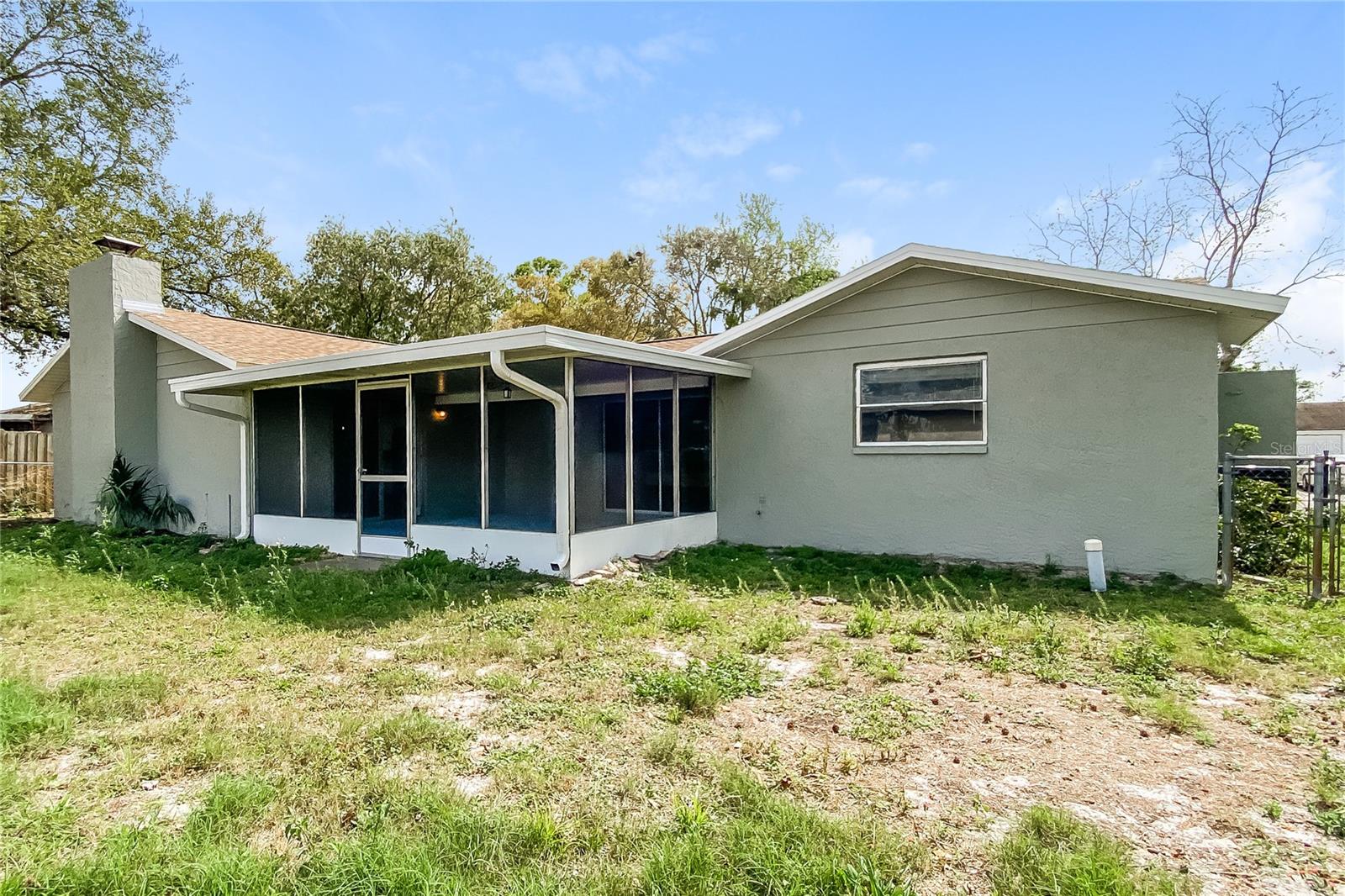 FOREST HILLS EAST - Residential Lease