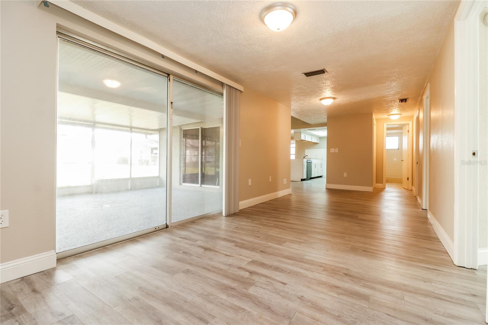 FOREST HILLS EAST - Residential Lease