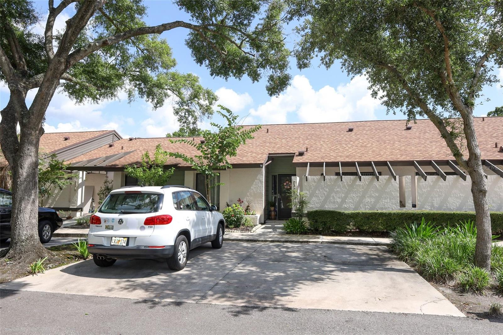 2372 SUN VALLEY CIRCLE 2372