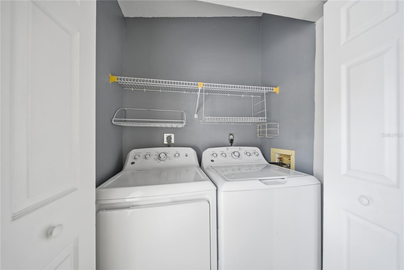 PINE RIDGE AT LAKE TARPON VILLAGE - Residential