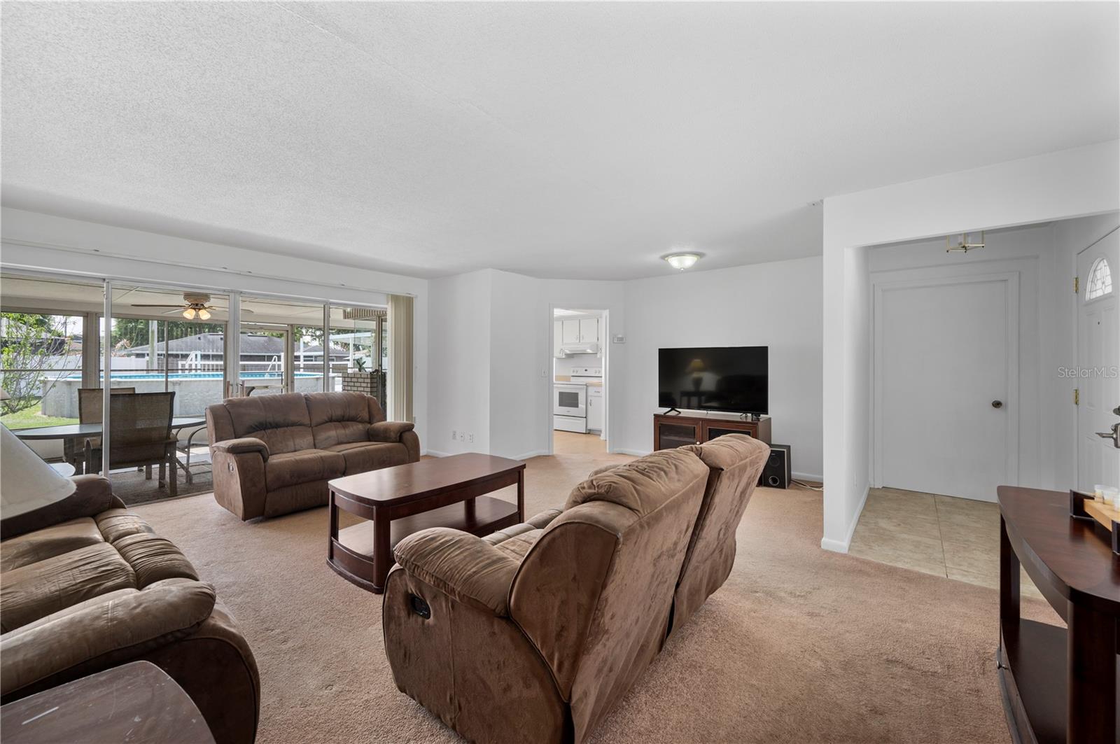 ELOISE WOODS EAST LAKE MARIAM UNIT - Residential