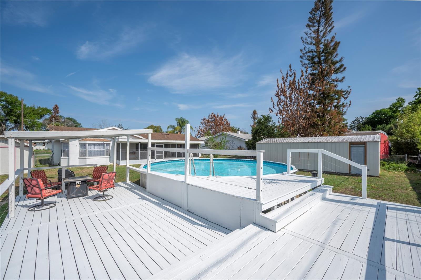 ELOISE WOODS EAST LAKE MARIAM UNIT - Residential