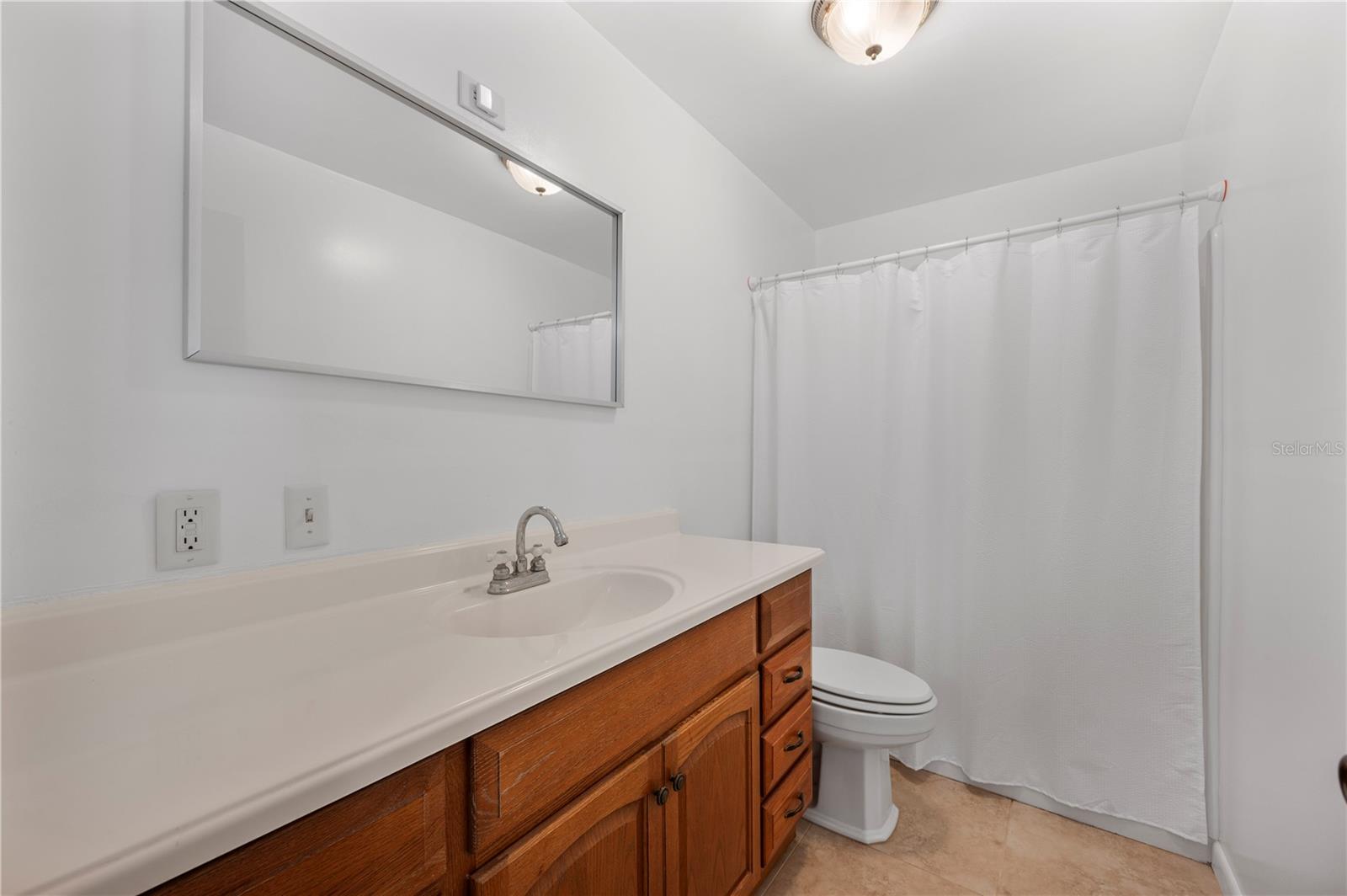 ELOISE WOODS EAST LAKE MARIAM UNIT - Residential