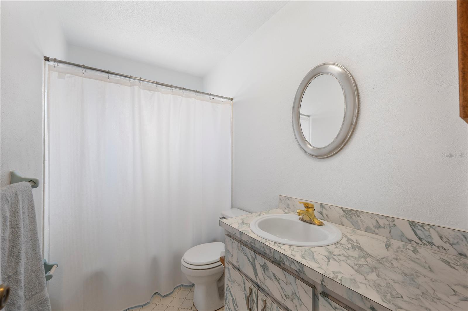 ELOISE WOODS EAST LAKE MARIAM UNIT - Residential