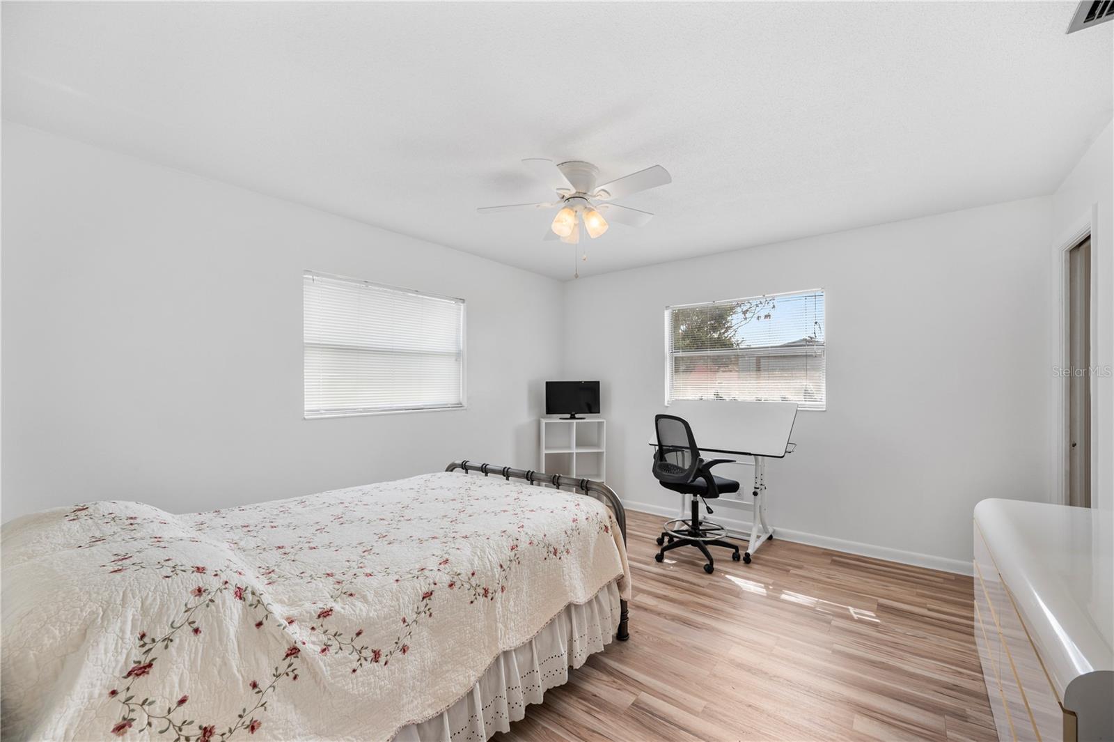 ELOISE WOODS EAST LAKE MARIAM UNIT - Residential