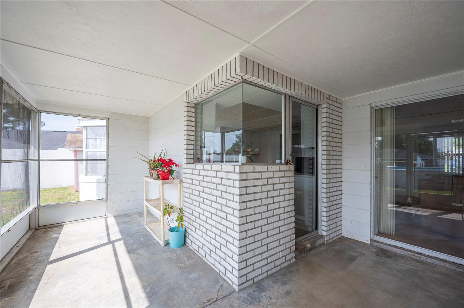 ELOISE WOODS EAST LAKE MARIAM UNIT - Residential