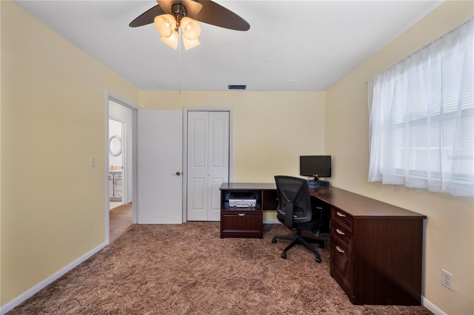 ELOISE WOODS EAST LAKE MARIAM UNIT - Residential