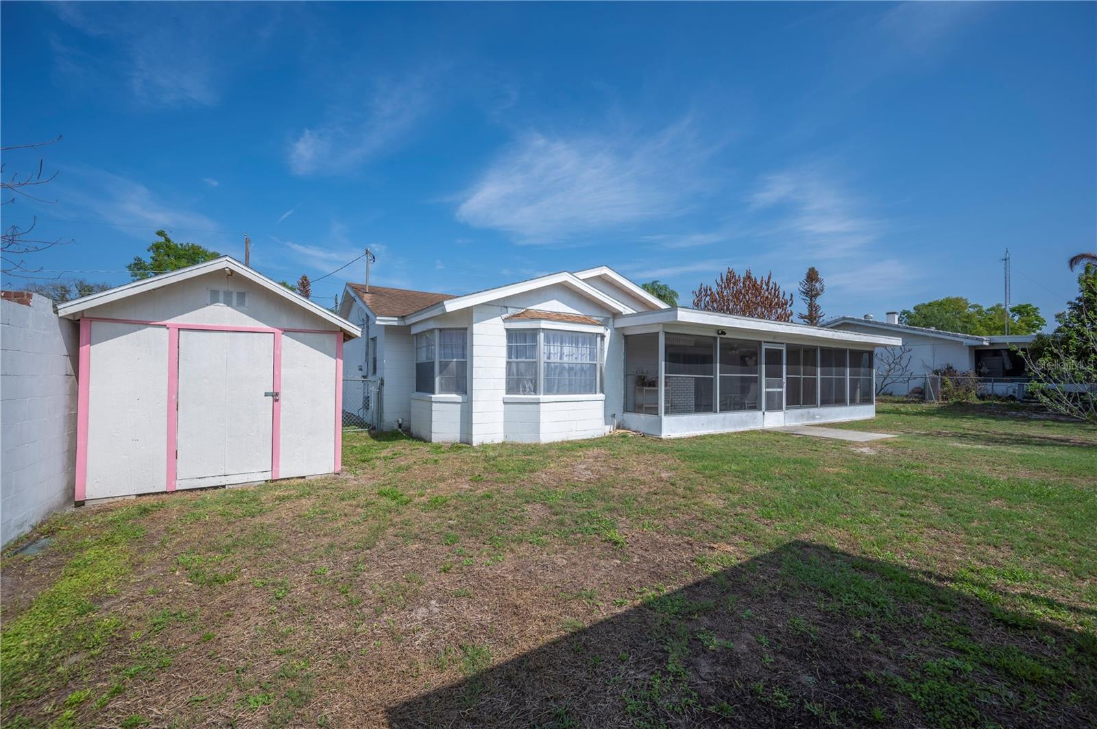 ELOISE WOODS EAST LAKE MARIAM UNIT - Residential