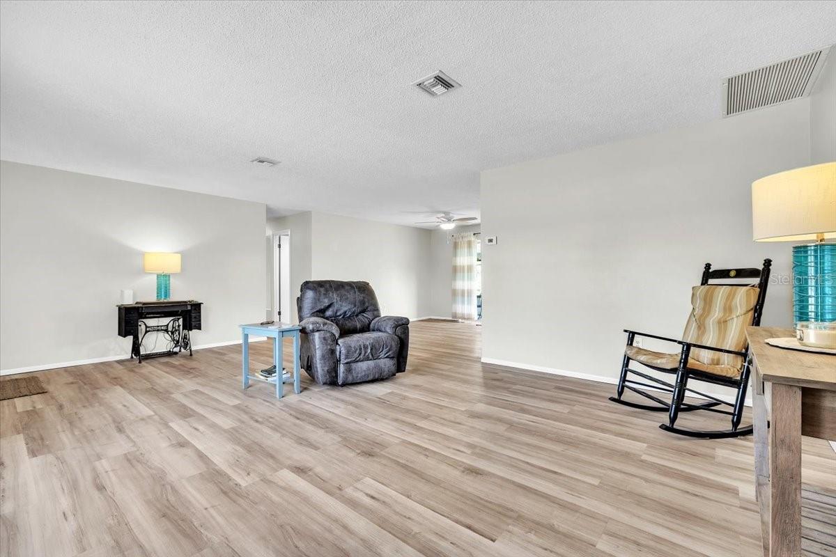 30450 HOLLY ROAD