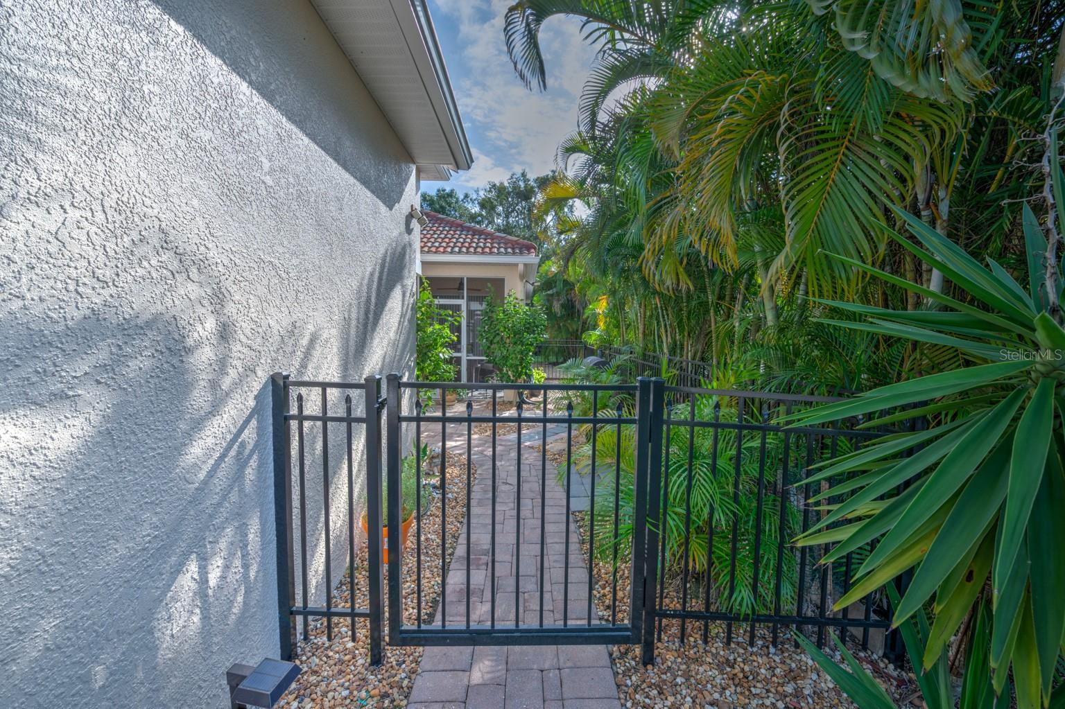 7823 33RD STREET E 20