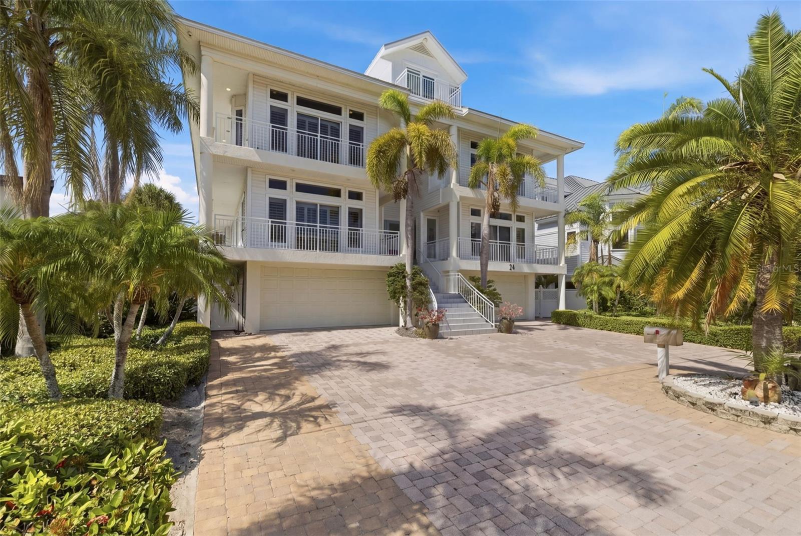 EAGLES NEST POINT - Residential