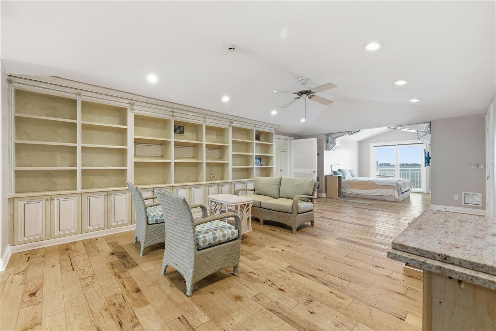 EAGLES NEST POINT - Residential