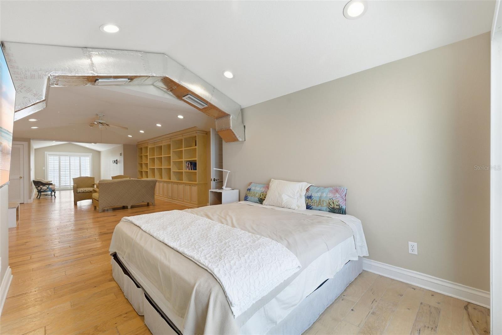 EAGLES NEST POINT - Residential