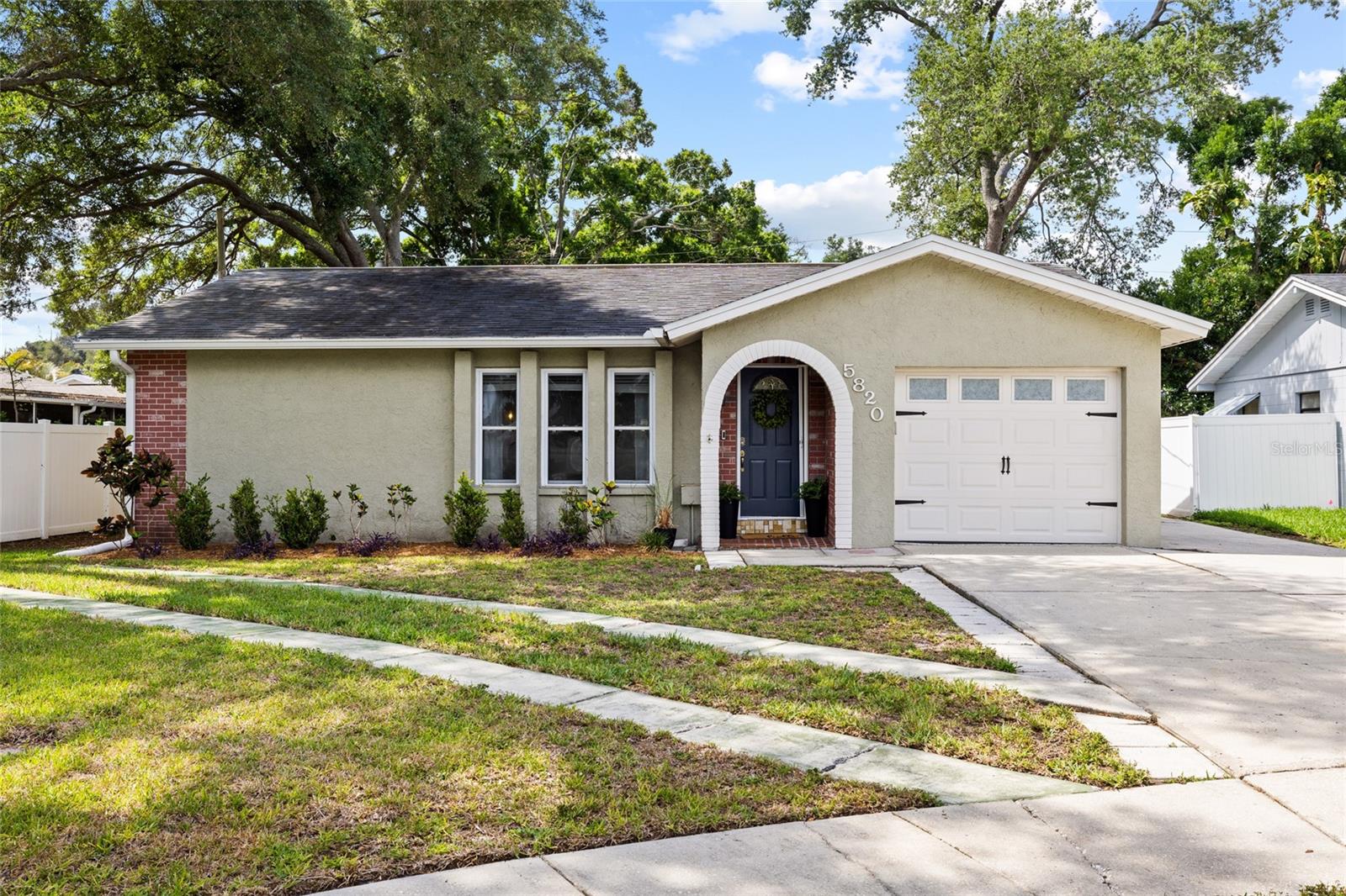 PINE HAVEN - Residential