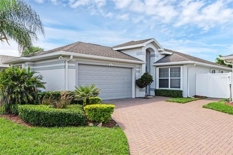 A home in WINTER HAVEN