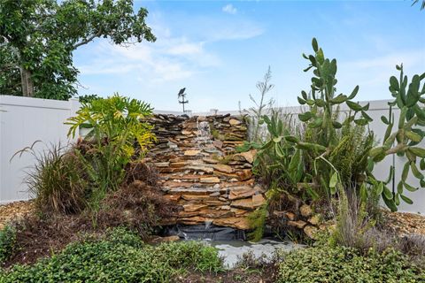 A home in WINTER HAVEN