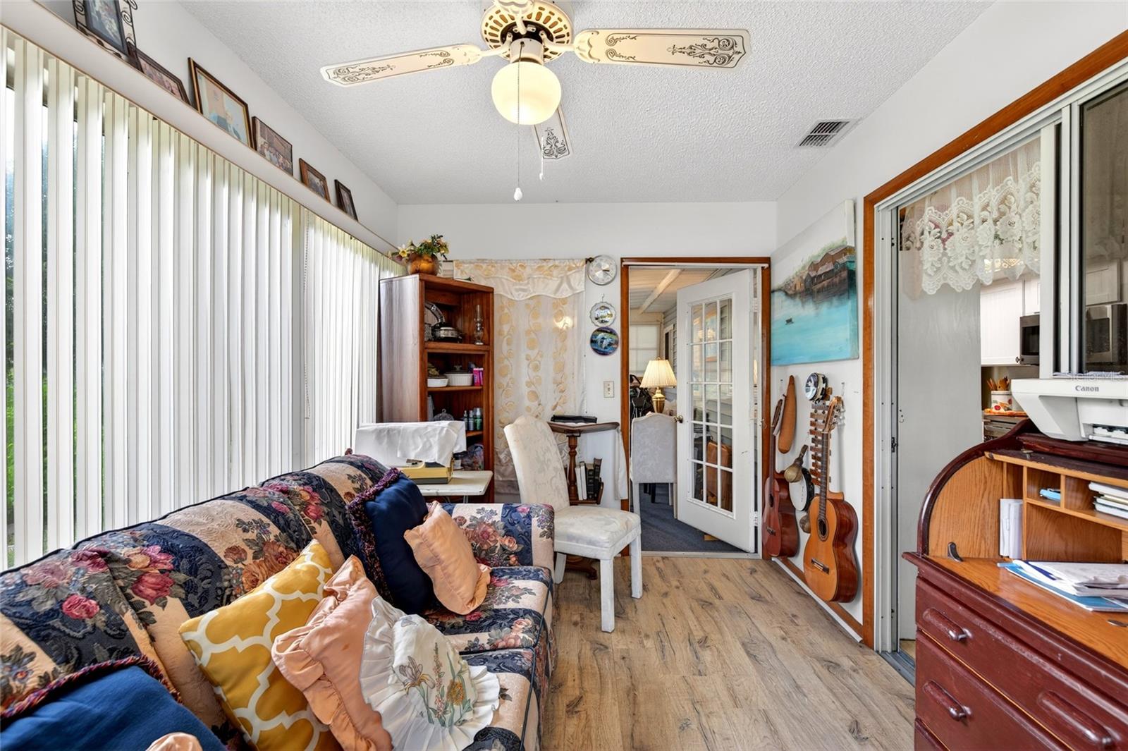 PALM CAY UN 02 - Residential