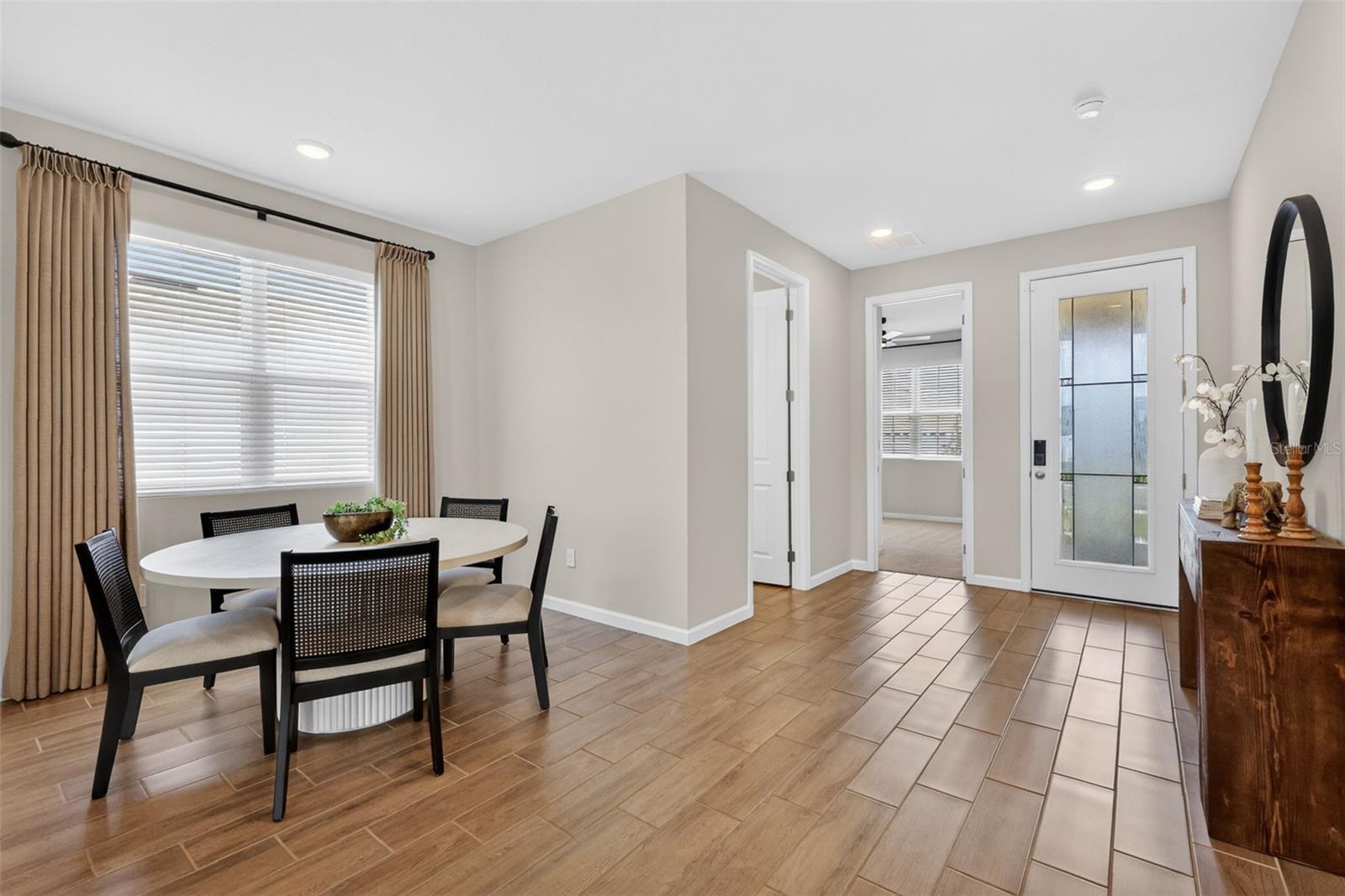 SEASONS AT LAKESIDE FOREST - Residential Lease