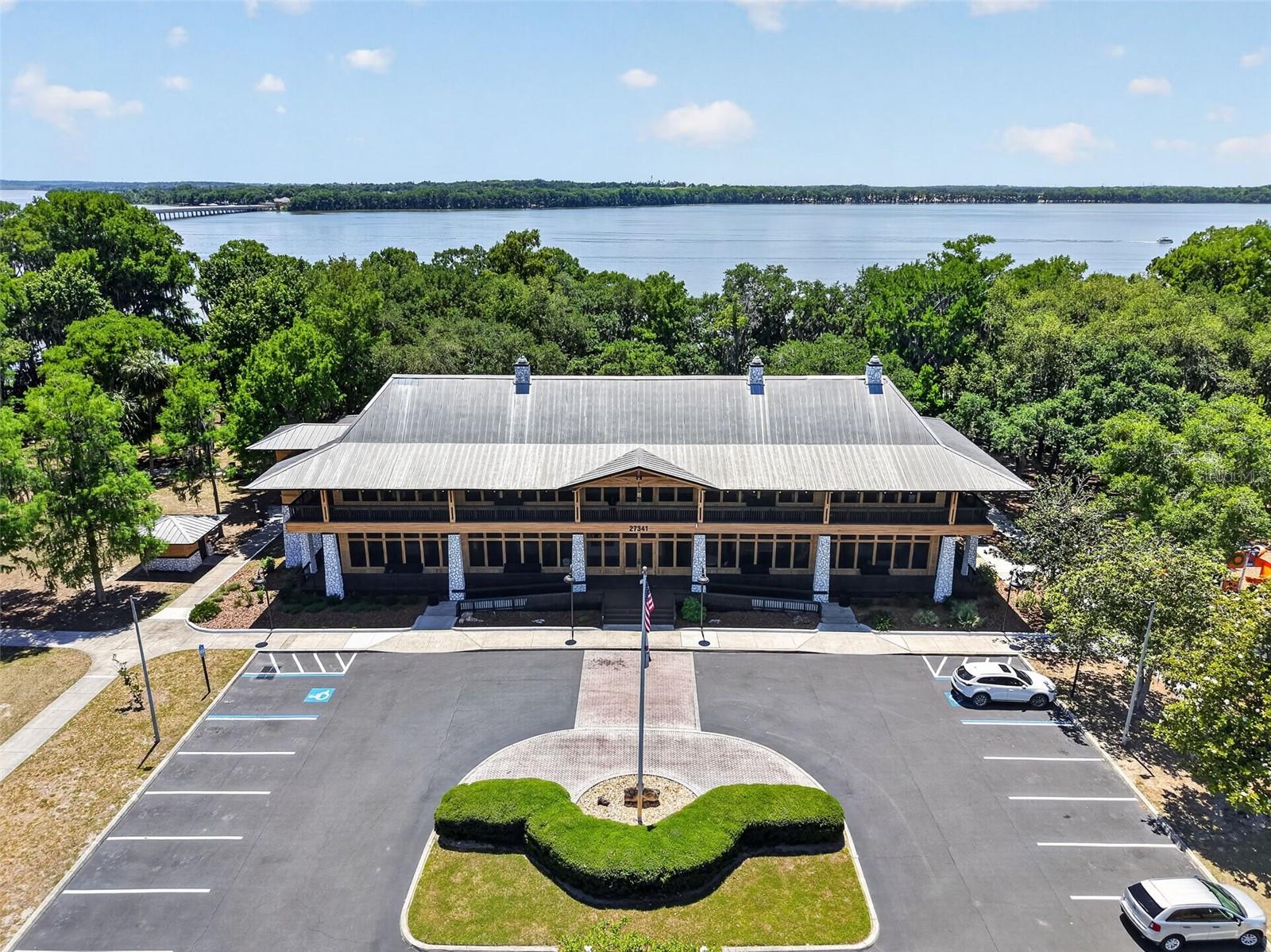 SEASONS AT LAKESIDE FOREST - Residential Lease