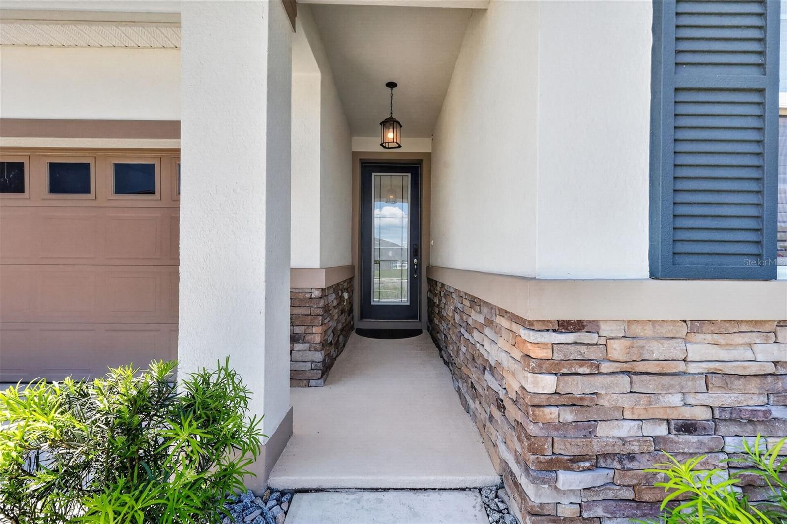SEASONS AT LAKESIDE FOREST - Residential Lease