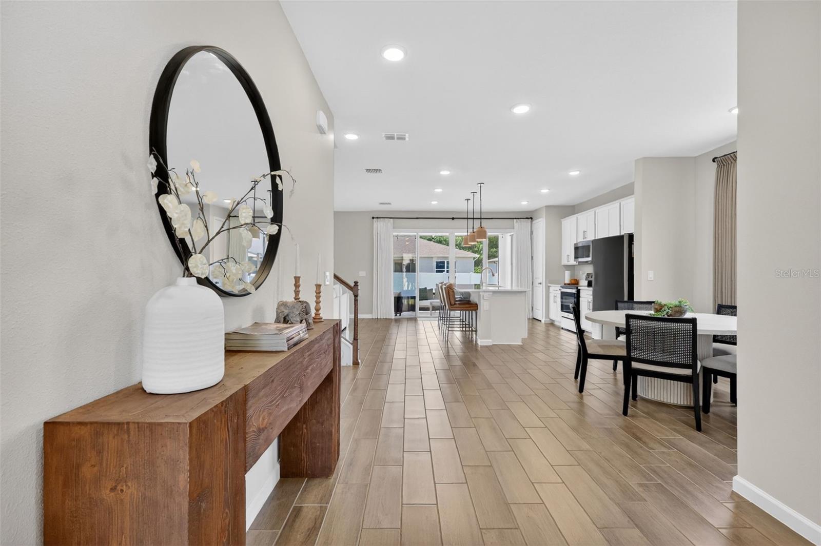 SEASONS AT LAKESIDE FOREST - Residential Lease